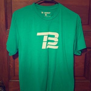 TB12 green St. Patrick’s T-shirt size medium